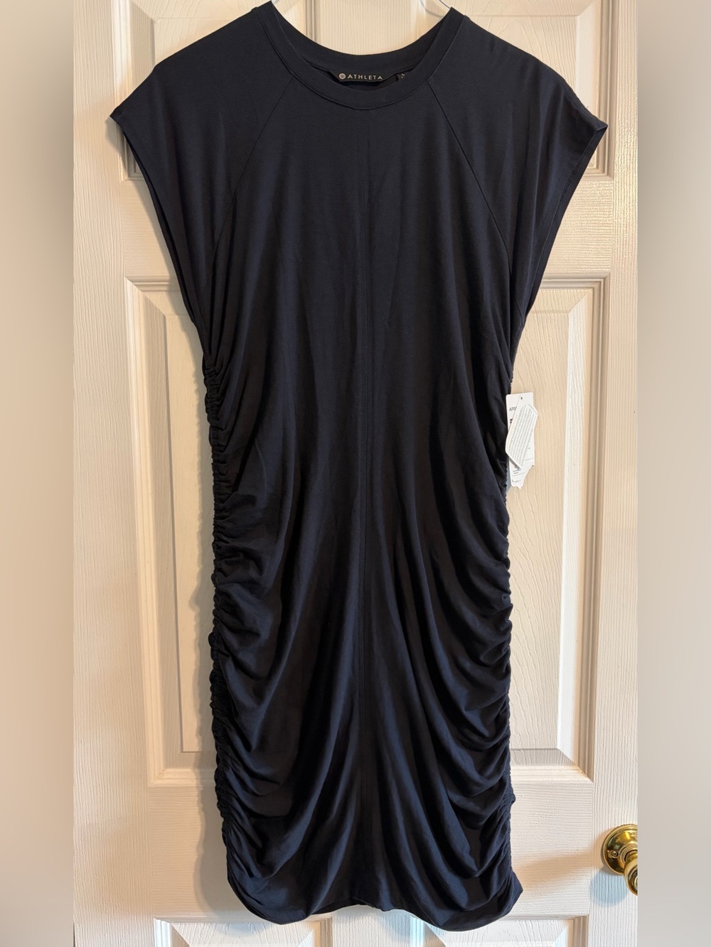 Athleta Apres Ruched Dress Black Size L Cap Sleeve Athleisure Travel Jersey Mini